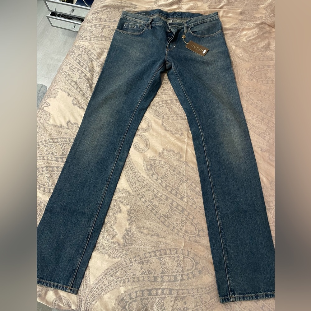 GUCCI MENS DENIM PANT WITH EMBOSSED DETAIL SZ 36